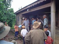 Xóa nhà tạm- một giải pháp phòng chống sốt rét .